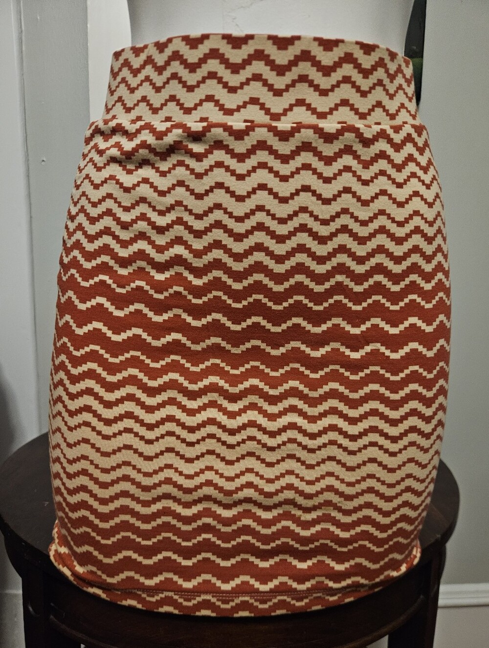 Small * Forever 21 * Stretch Pencil Skirt * Burnt Orange